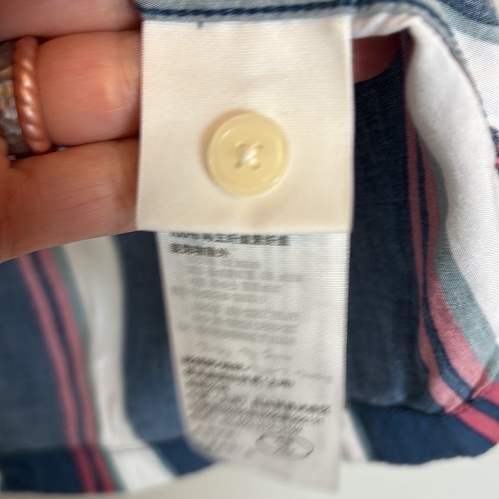 Abercrombie & Fitch Red, Blue, and White Striped Casual Shirt - Picture 7 of 10